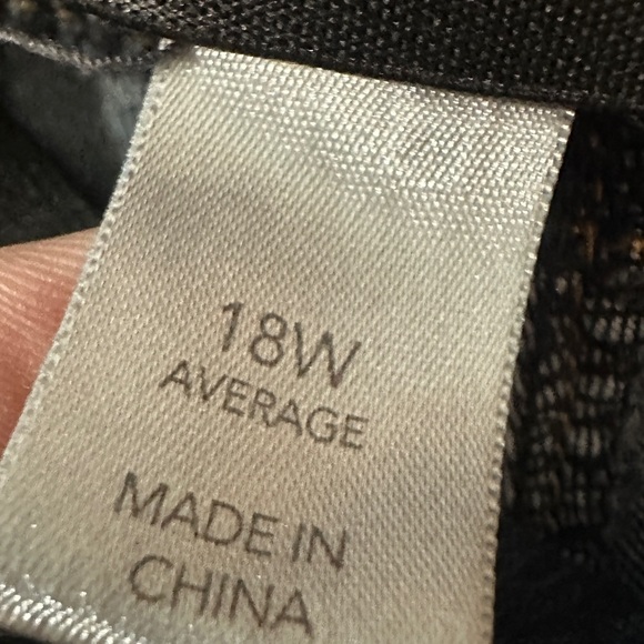 CJ Banks Women's Dark Navy Jeans - Picture 7 of 8